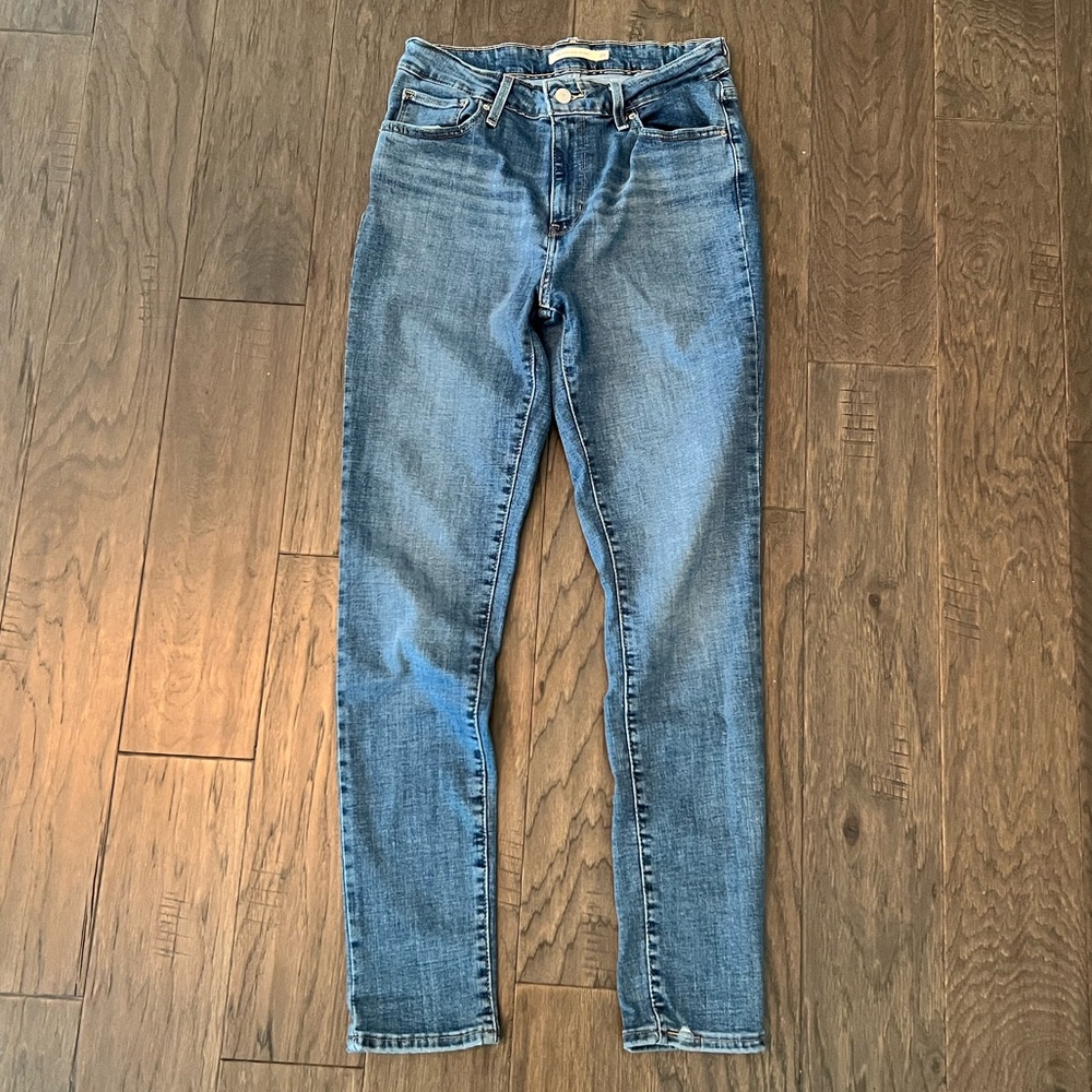 levi’s high rise skinny jeans